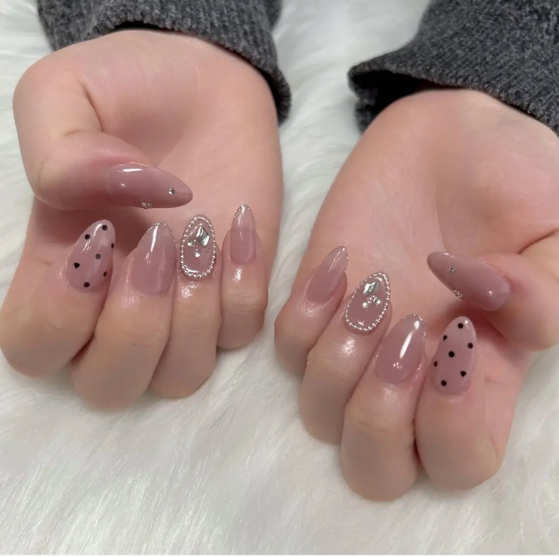 ネイル アートネイル ドット 韓国ネイル ワンホンネイル ハンドネイル Jadenail kokoroのネイルデザイン