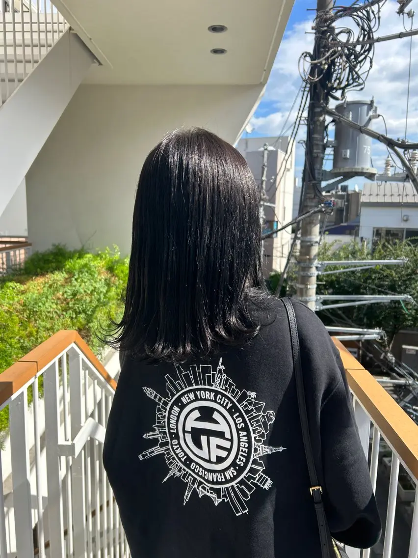 セミロング カラー カズキ🌼曲がる 縮毛矯正のヘアスタイル