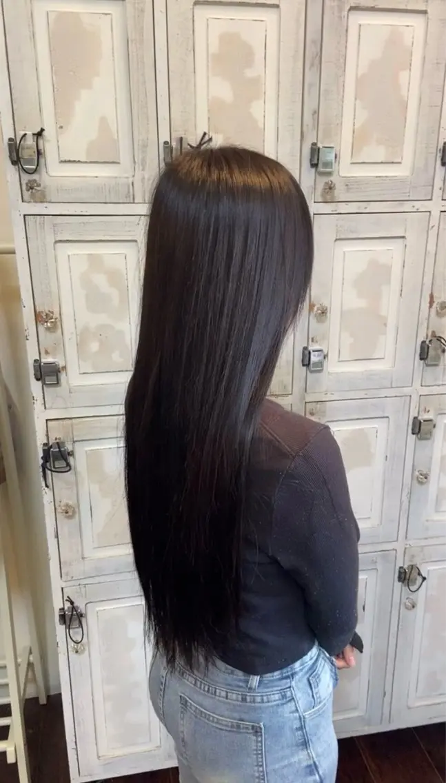 ロング カラー 黒髪 ルプラボウ 沖  大雅のヘアスタイル