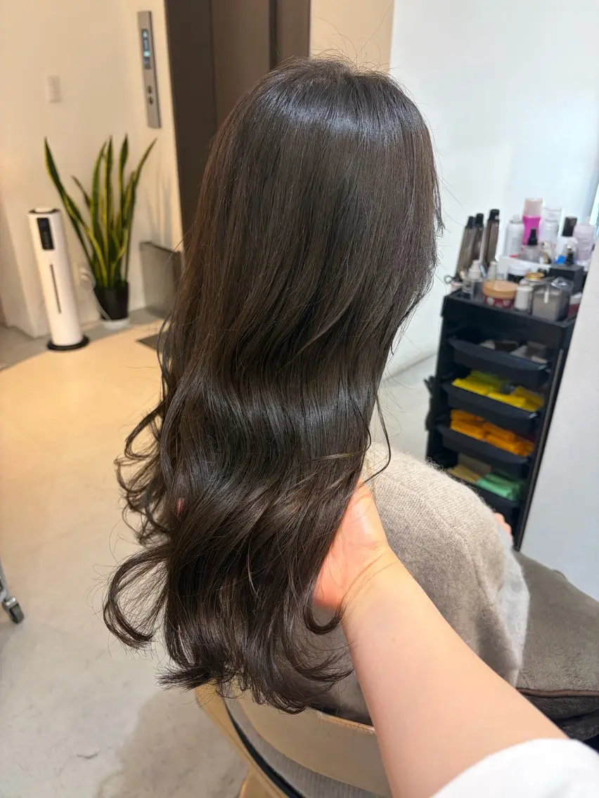 ロング カット ヘアカラー トリートメント ✨色持ちの良い艶 カラー✨蟹江真世のヘアスタイル