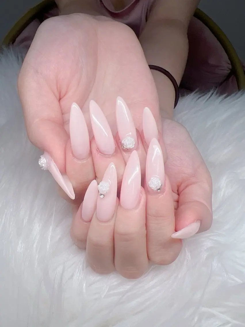 ネイル ハンドネイル Lee Nails チップ長さだし専門店のネイルデザイン