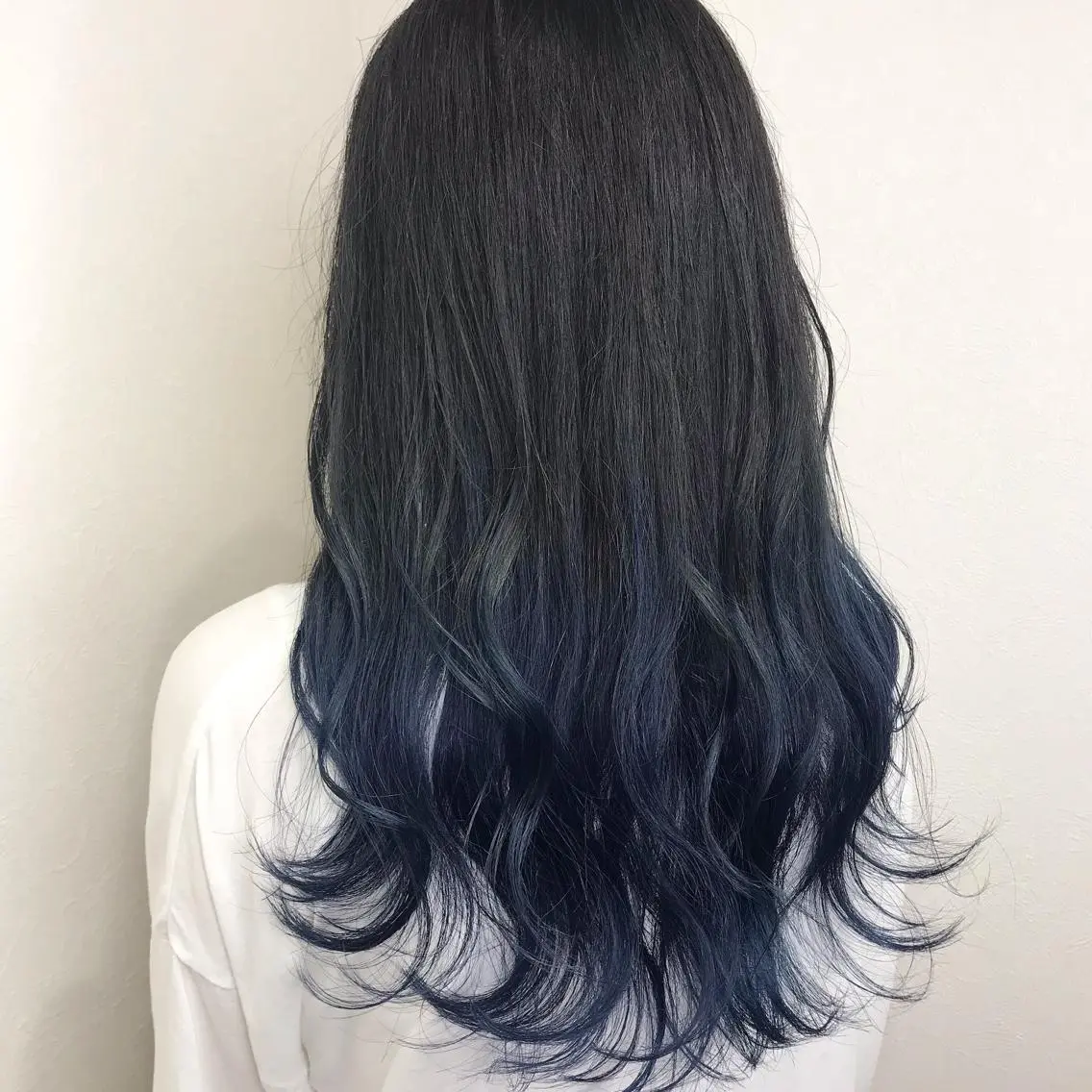 ロング カラー ブルーカラー グラデーションカラー ネイビーカラー ロング ヘアカラー 柴田 祐輔のヘアスタイル
