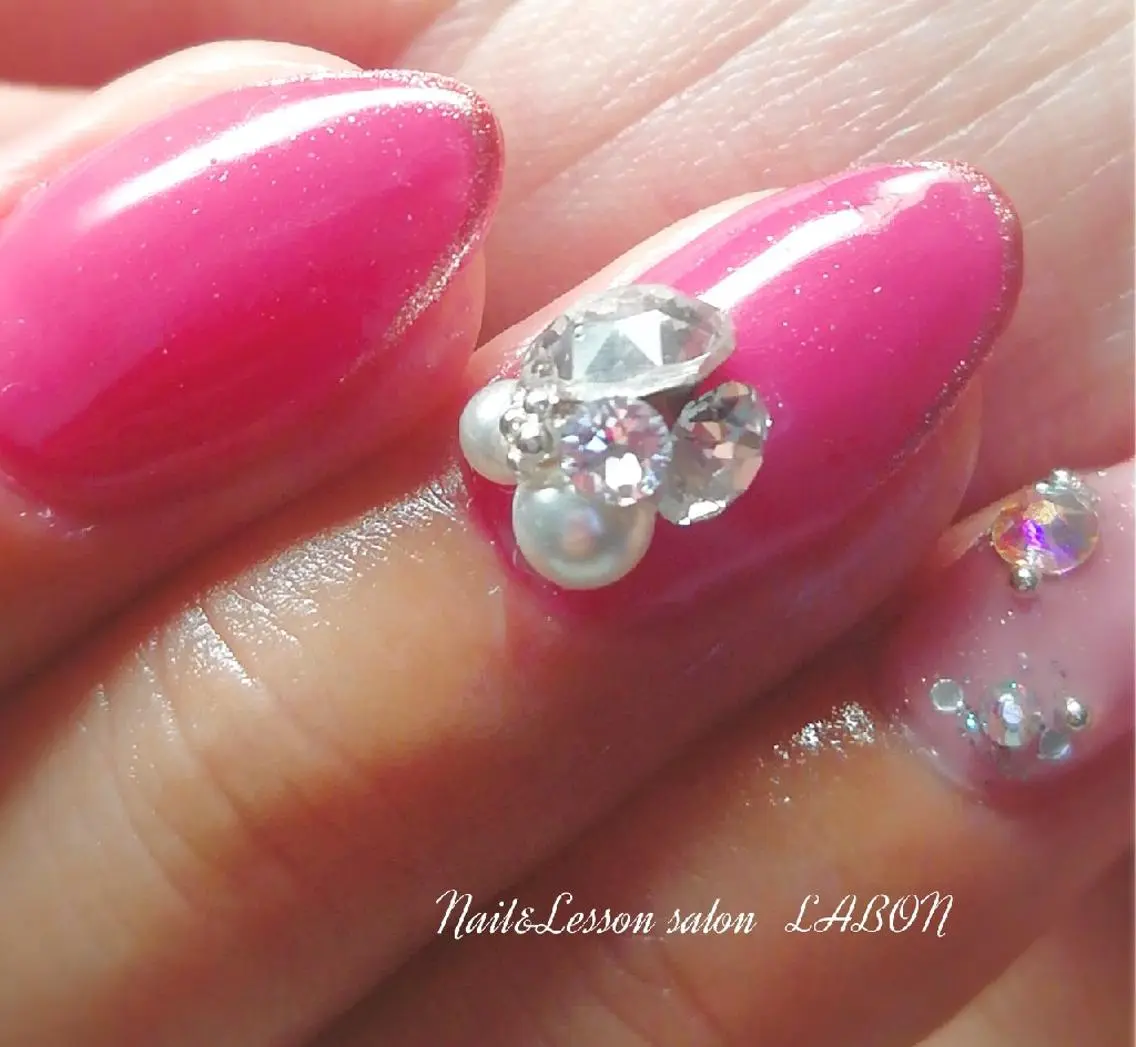 ネイル ストーンネイル Nail salon LABONのネイルデザイン