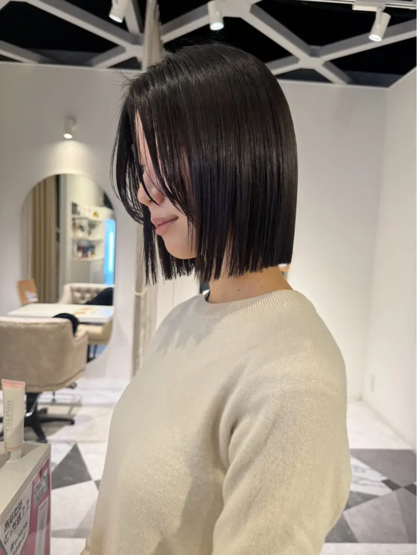 ショート ボブ 平 秀斗のヘアスタイル