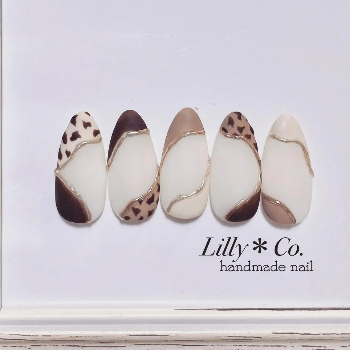 ネイル アニマル柄 ハンドネイル ハンドケア Lilly Co.のネイルデザイン