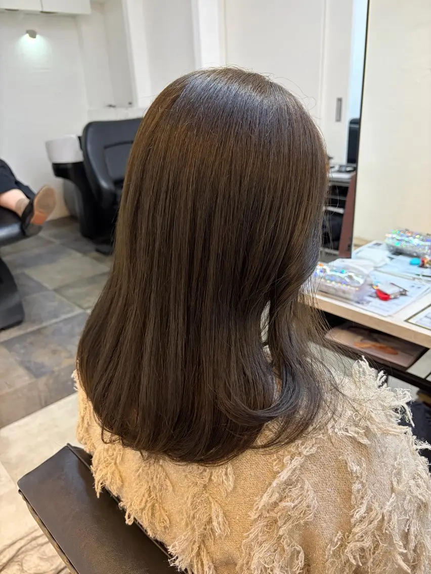 セミロング カラー 🥀韓国ヘア🥀 宮津真菜のヘアスタイル