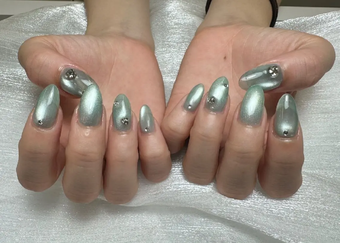 ネイル more glam 大宮店カナのネイルデザイン