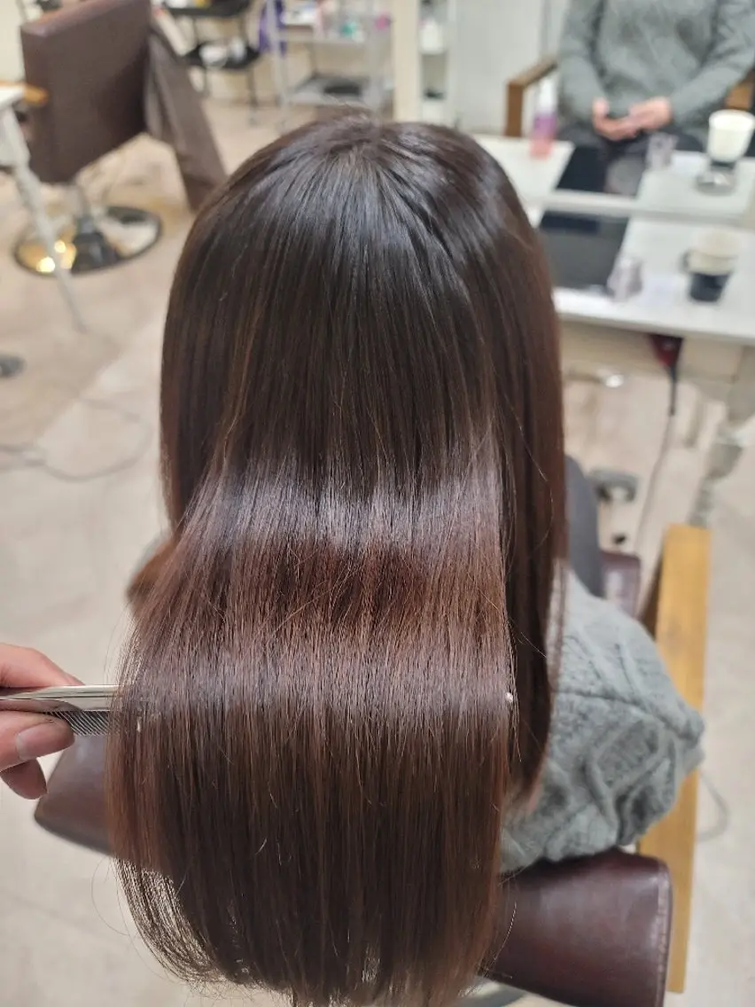 セミロング カラー ❇️安達 優心❇️ レイヤー/艶髪特化のヘアスタイル