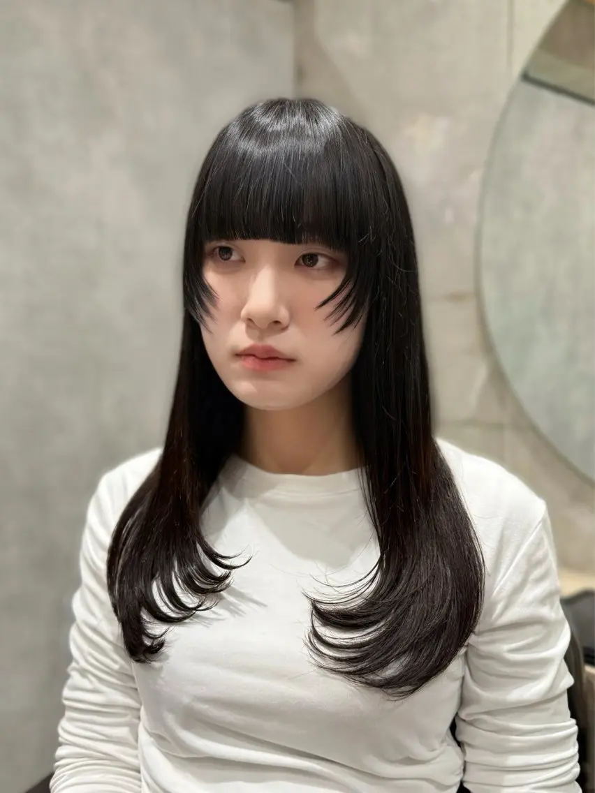 ロング カット レイヤー/小顔前髪 🤍wakaのヘアスタイル