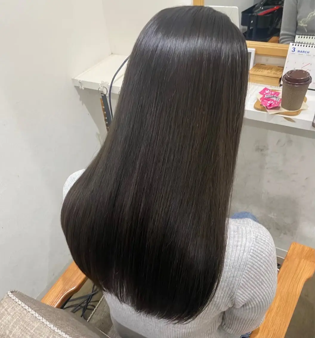 セミロング セミロングパーマ 髪質改善 縮毛矯正 トリートメント 酸性ストレート 藤井 佑真のヘアスタイル