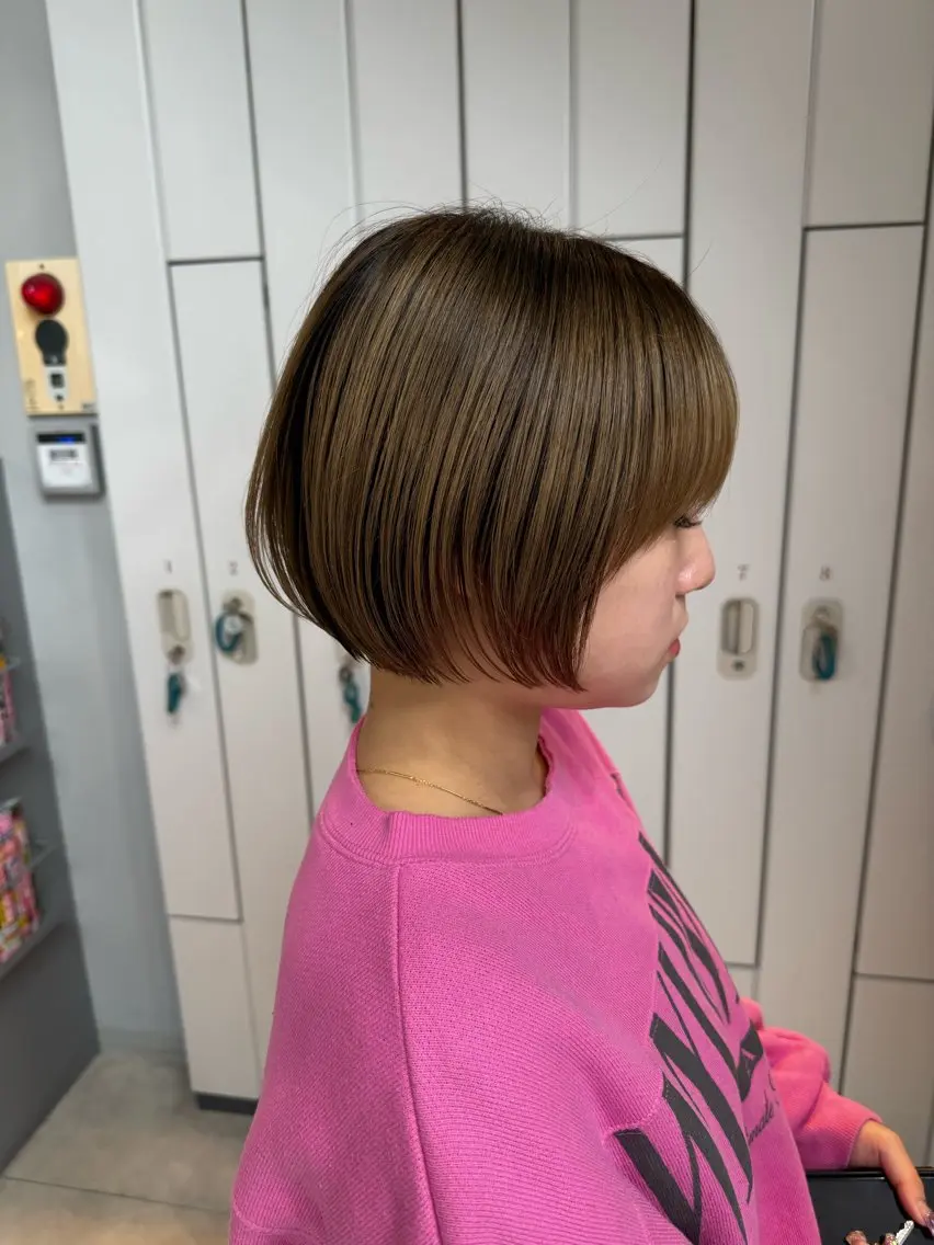 ショート カラー ボブ 伸ばしかけ ショートヘア カット 石原圭悟 /ショート/艶カラーのヘアスタイル