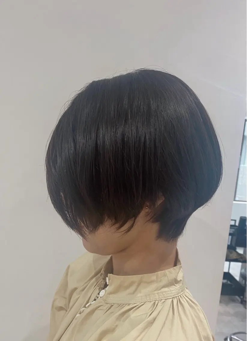 ショート 山川 佳奈のヘアスタイル