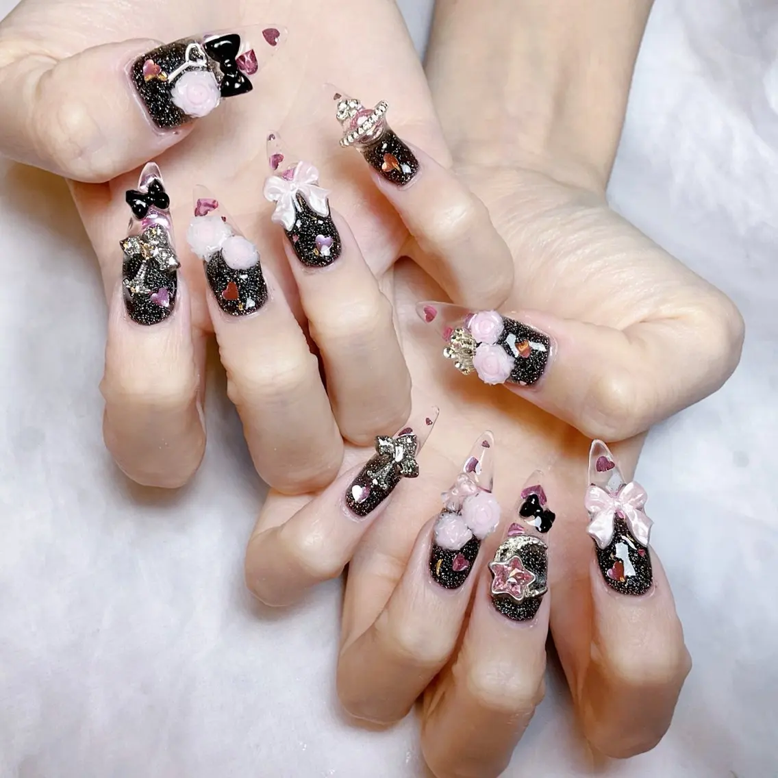 ネイル ハンドネイル 🍭Yun nail hyejin🌸のネイルデザイン