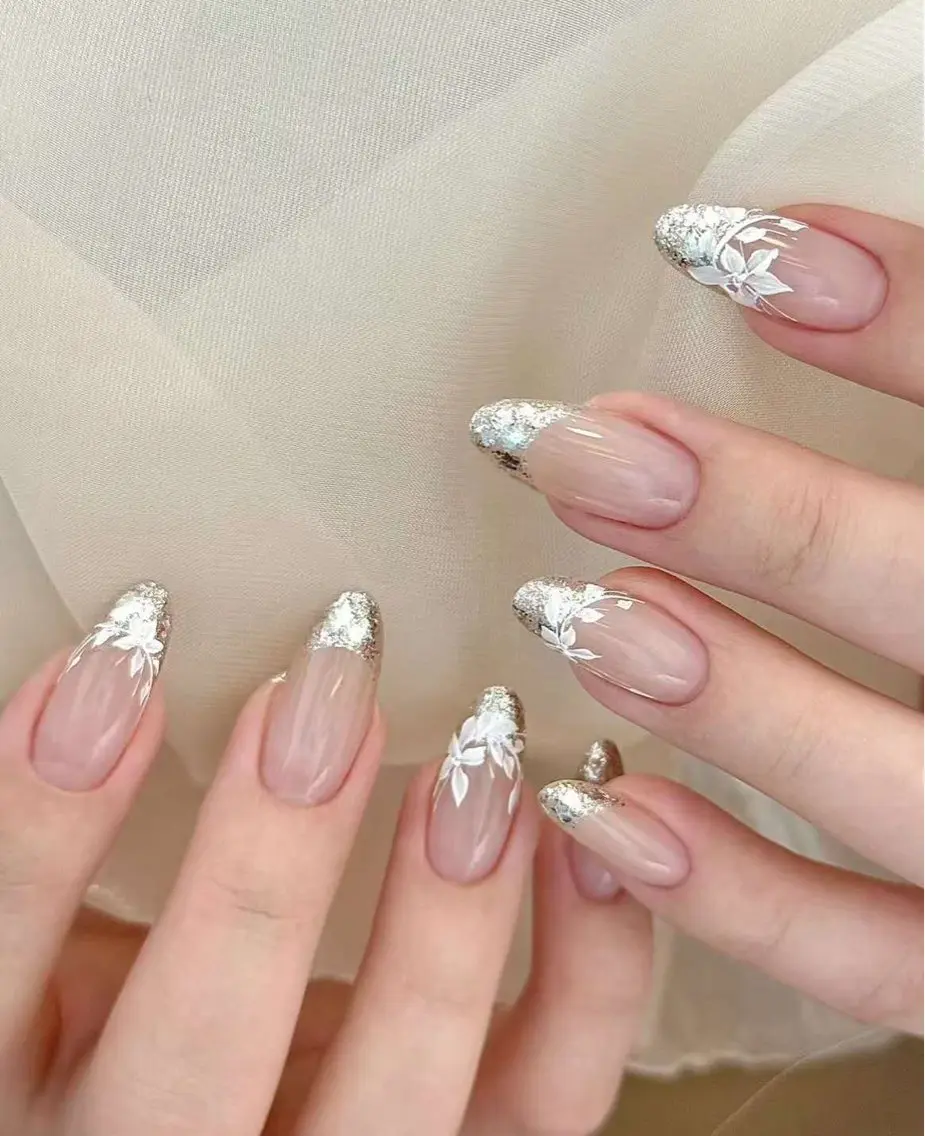 ネイル オーロラネイル フラワーネイル フットネイル フレンチネイル ジェルネイル ハンドネイル BabyYouMi nailのネイルデザイン