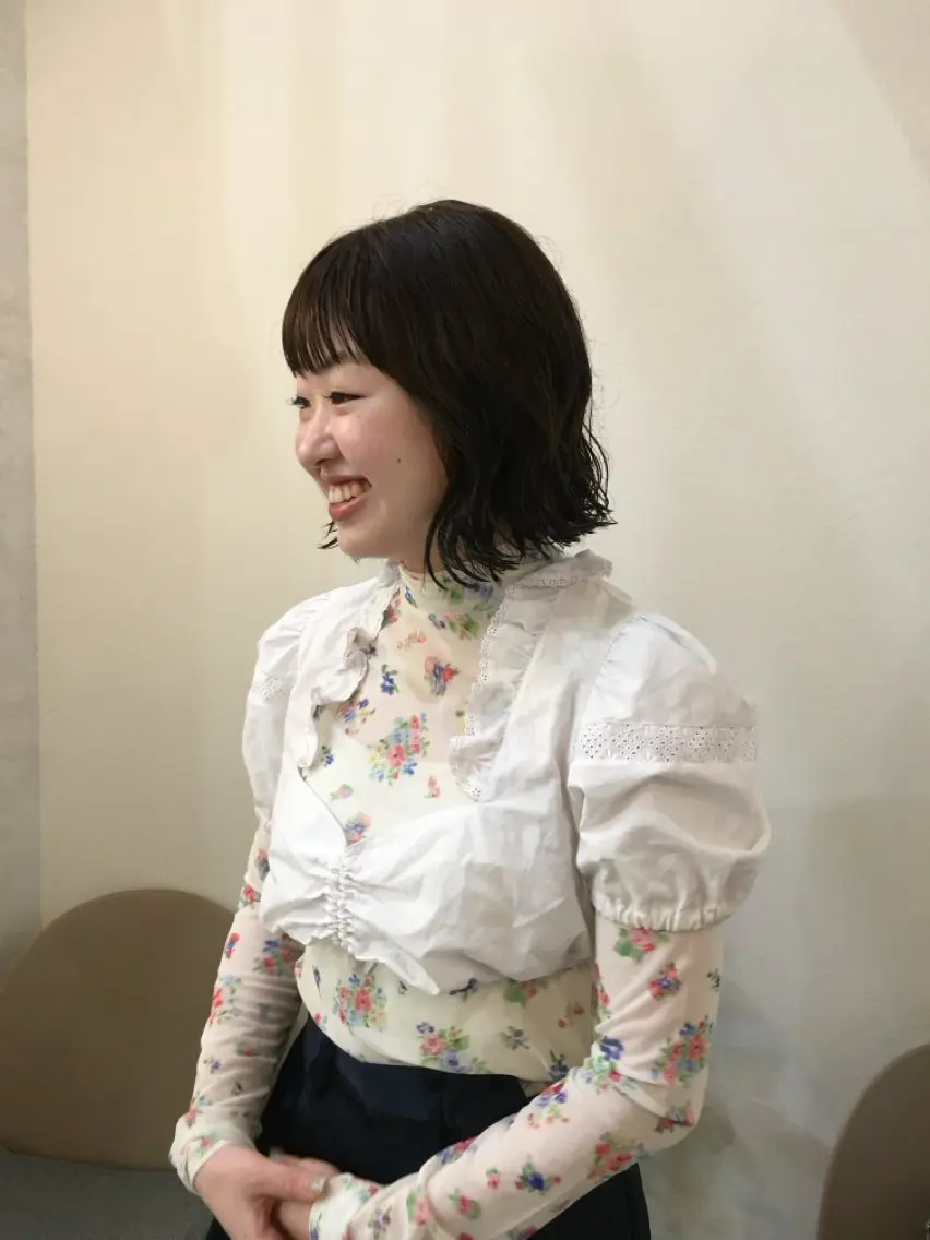 ミディアム カラー パーマ ラフパーマ🤎ベージ ュカラー🤎annaのヘアスタイル