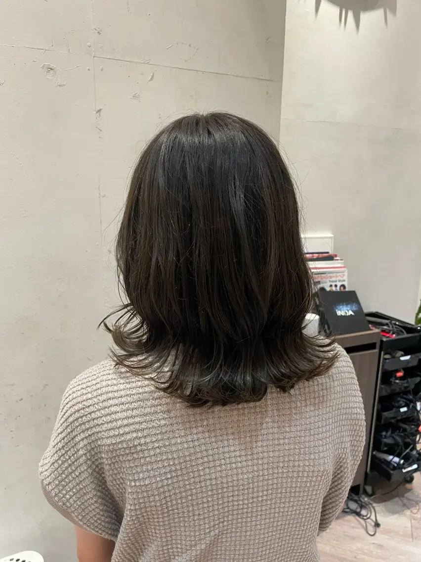 ミディアム シモカワ マシロのヘアスタイル