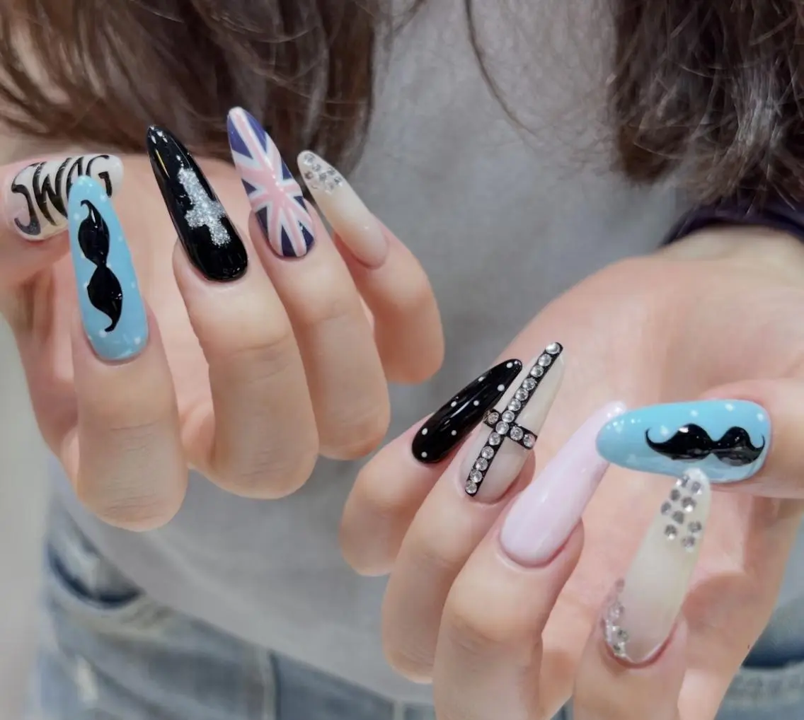 ネイル ハンドネイル ハンドケア 🍑 momo_nailのネイルデザイン