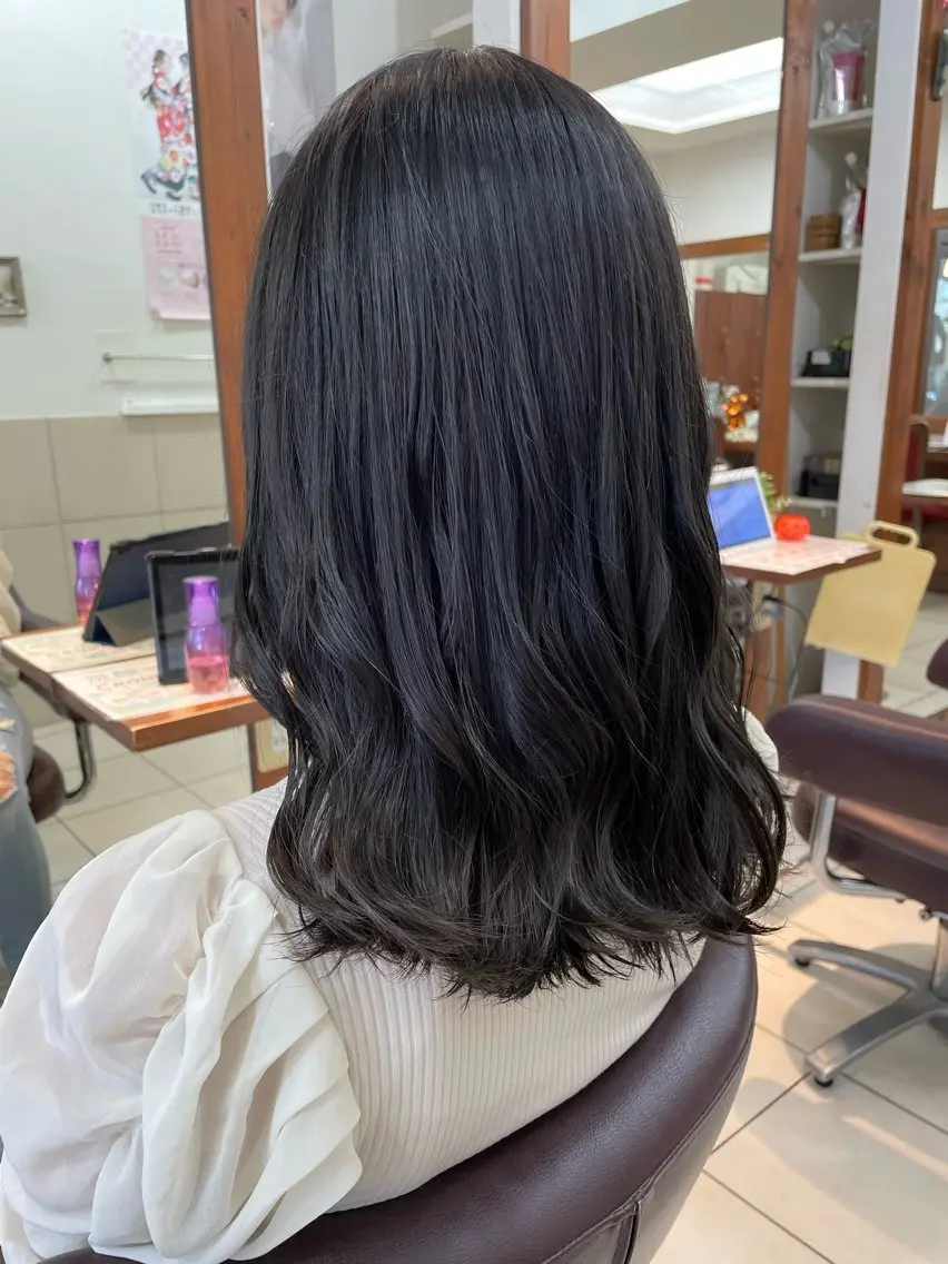 カラー 黒髪 ブルーカラー ブルーブラック ヘアカラー 🦋メンズカット/パ ーマモデル紀輔🦋のヘアスタイル