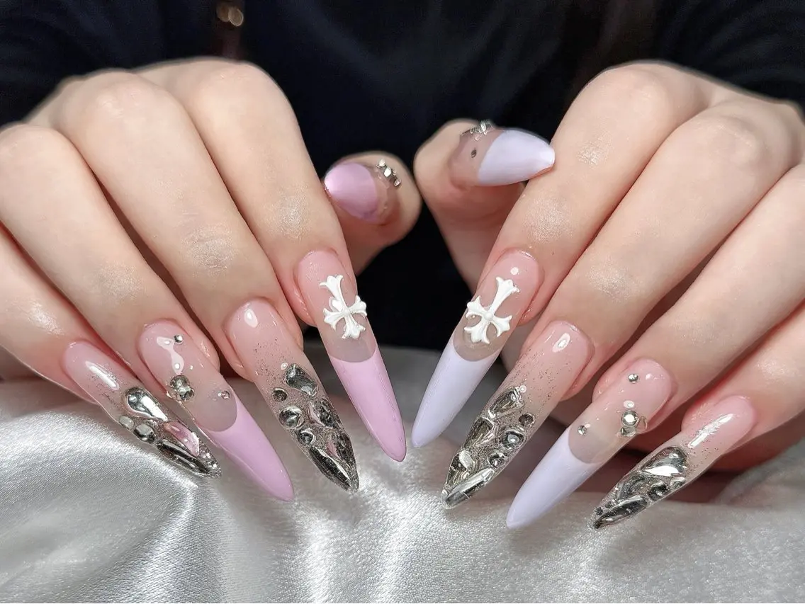 ネイル アートネイル 長さ出し ガーリー 韓国ネイル 持ち込み Rin Nail 新大久保店のネイルデザイン