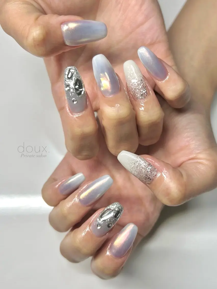 ネイル オーロラネイル グラデーション 韓国ネイル ニュアンスネイル 夏ネイル doux. nailのネイルデザイン