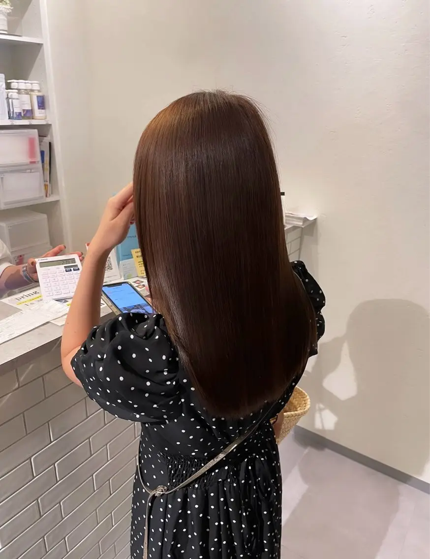 ✨カット+艶カラー+艶トリートメント+キラ水✨トリートメントがセットになったクーポンです♪迷ったらコチラがオススメ✨の写真