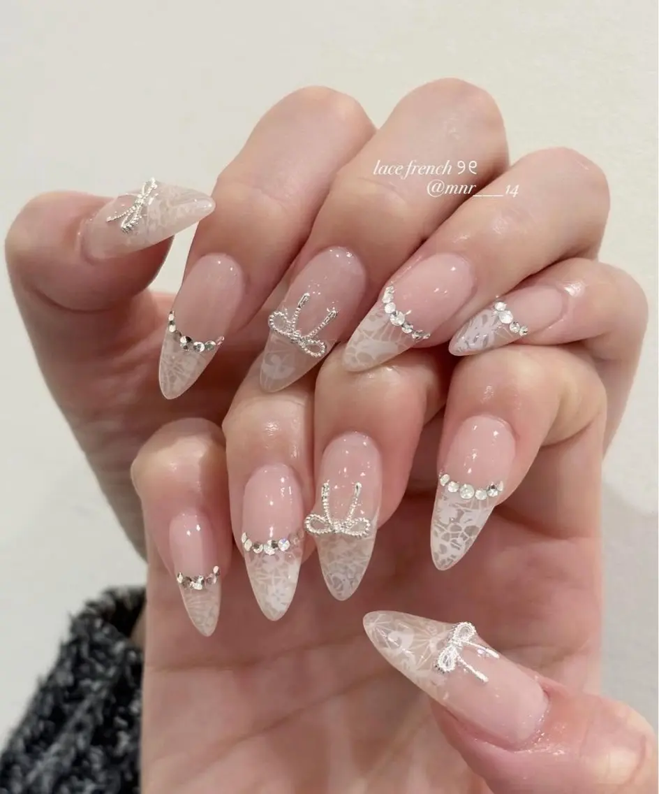 ネイル 韓国ネイル マグネットネイル 持ち込み ハンドネイル Dyo Nail_Royalのネイルデザイン
