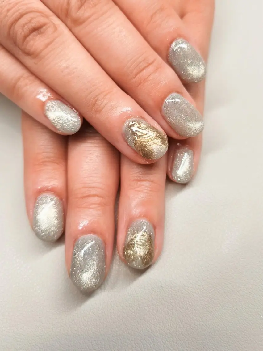 ネイル アートネイル ゴールド キラキラネイル マグネットネイル ミラーネイル ハンドネイル Hanano  nail  Lisaのネイルデザイン