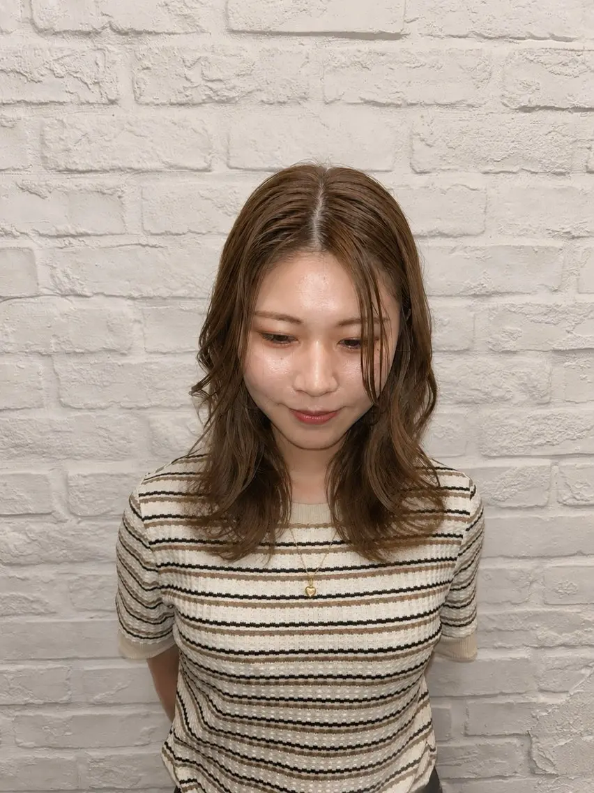 セミロング 🎀リオ🎀縮毛矯正 ＋透明感カラーのヘアスタイル