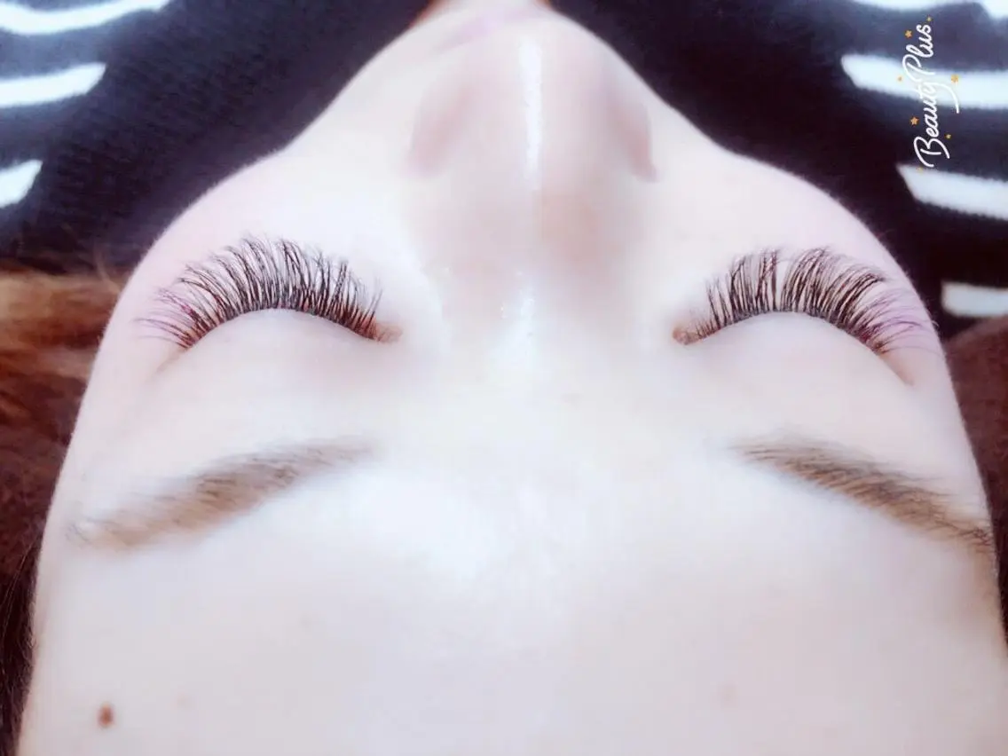 マツエク・マツパ 中村 眞歩のヘアスタイル