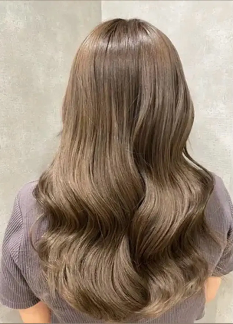 ロング ヤマモト ミノルのヘアスタイル