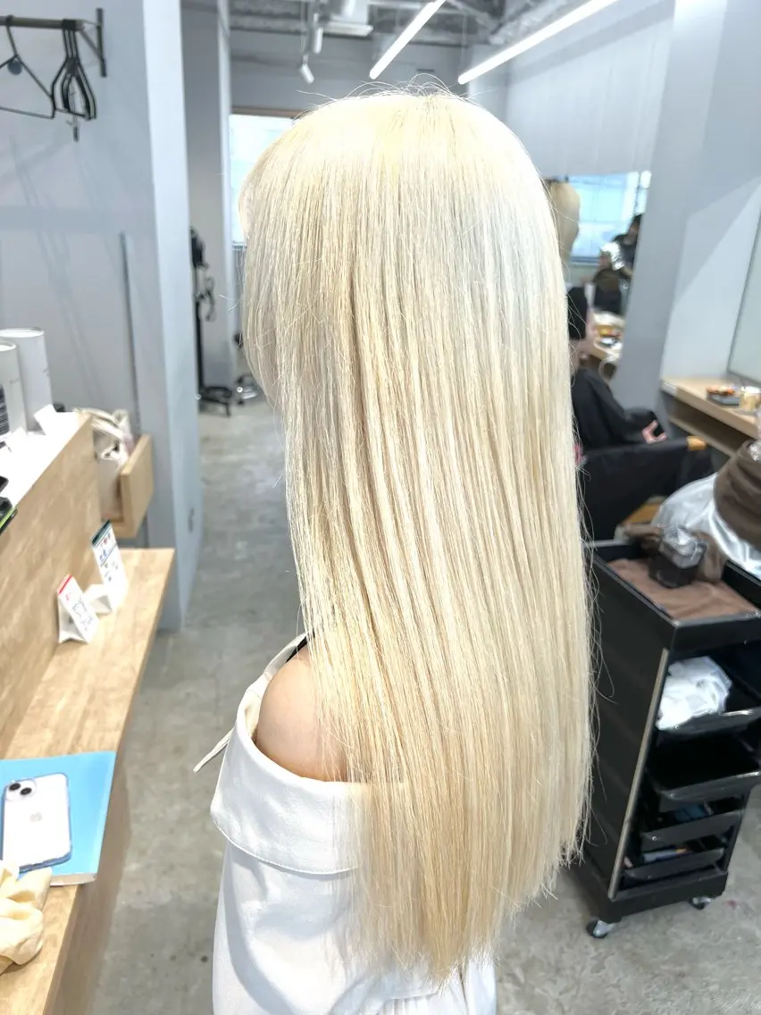 ロング カラー 抜きっぱなしブロンド ブロンド 代表 YUKI ☆のヘアスタイル