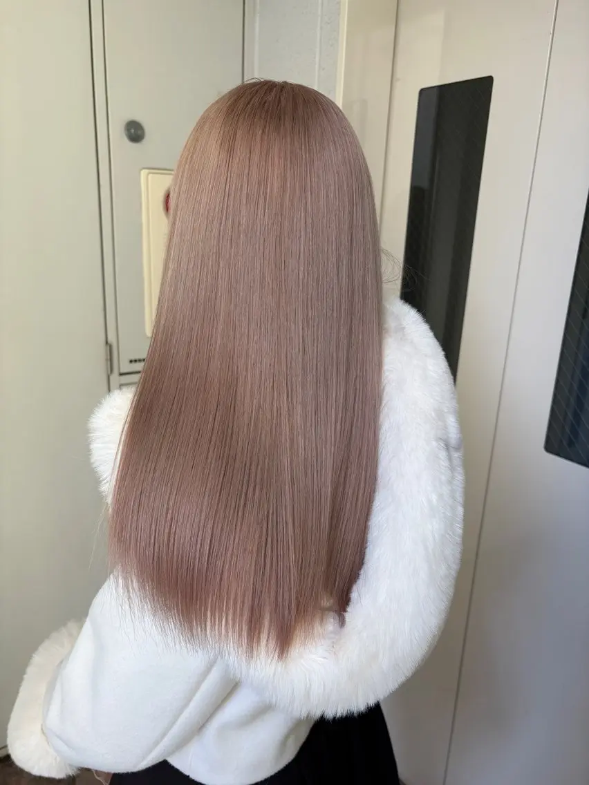 ロング カラー ヘアカラー 🩶ハイトーン × プルエク🩶MIWAのヘアスタイル