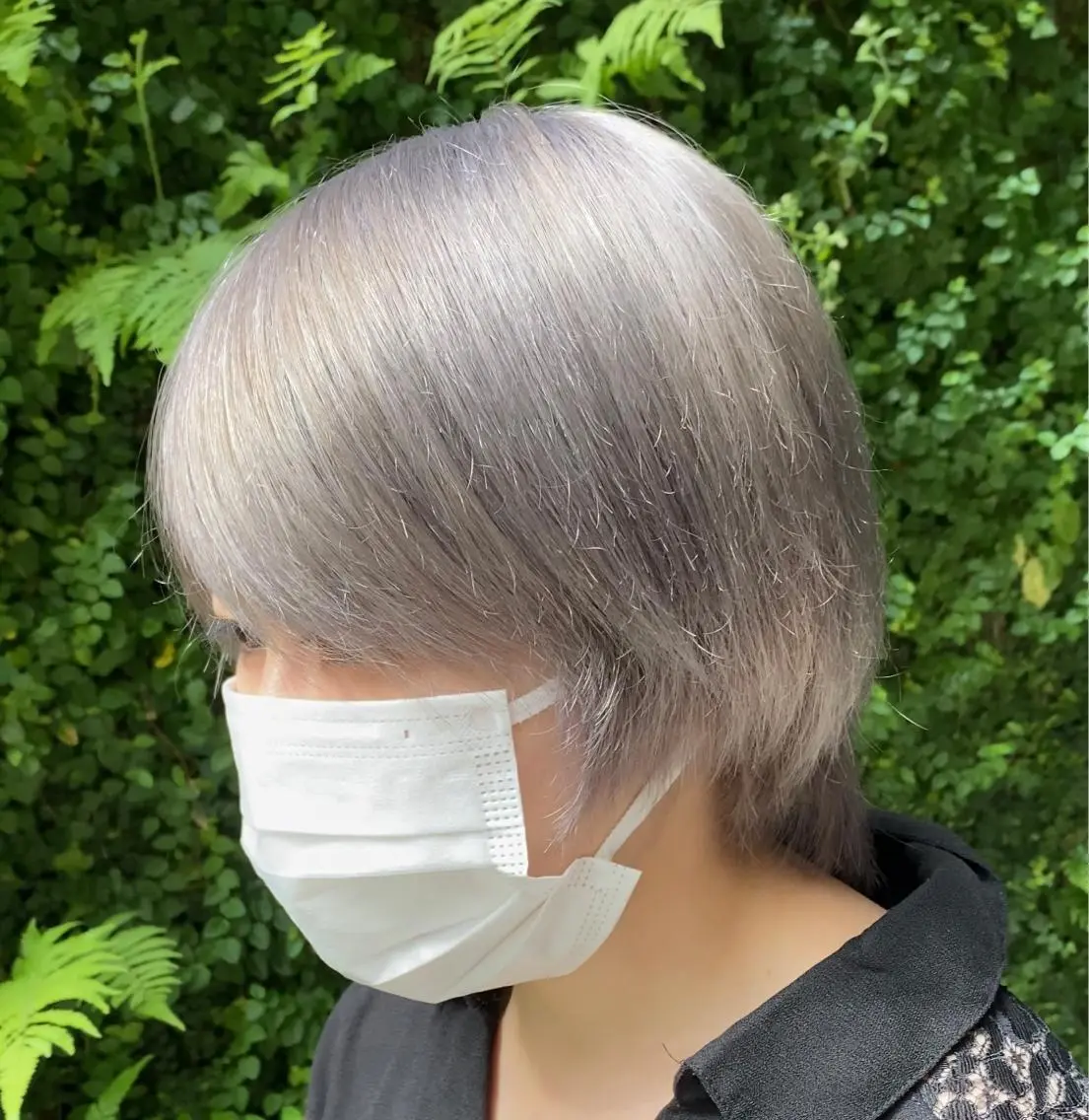 ショート カラー シルバー ホワイトシルバー 横尾 歩のヘアスタイル