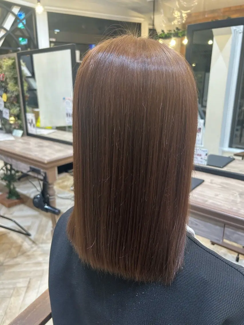 ミディアム カラー カット ヘアカラー 栗屋野 明希のヘアスタイル