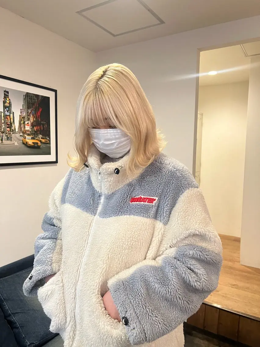ミディアム ヘアカラー 大泉 美久のヘアスタイル
