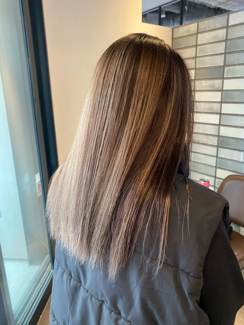 セミロング ヘアカラー トリートメント 艶カラー/ハイライト /レイヤー中島啓太のヘアスタイル