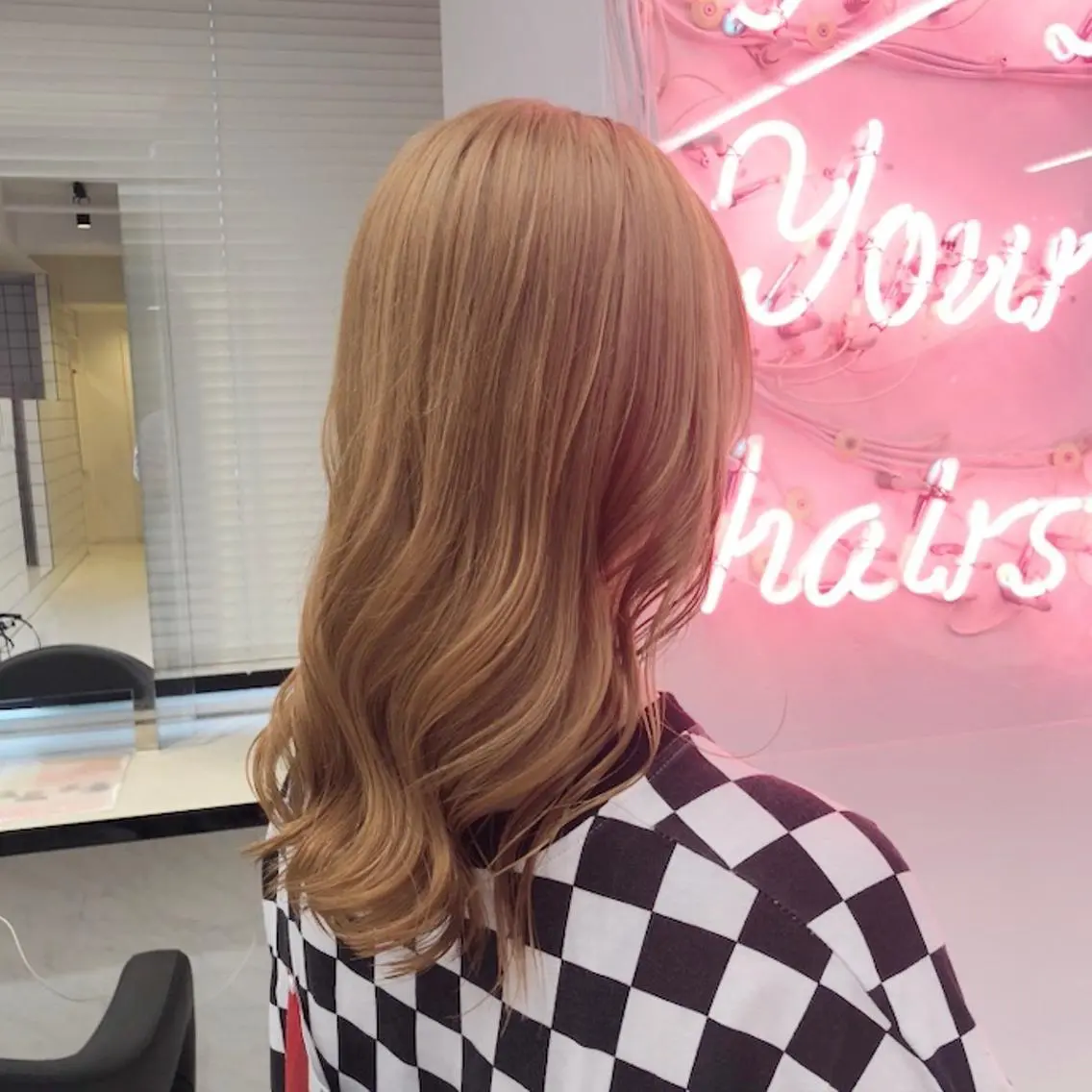 セミロング カラー パーマ ヘアアレンジ メンズ キッズ ネイル マツエク・マツパ KANAMI 🌏のヘアスタイル
