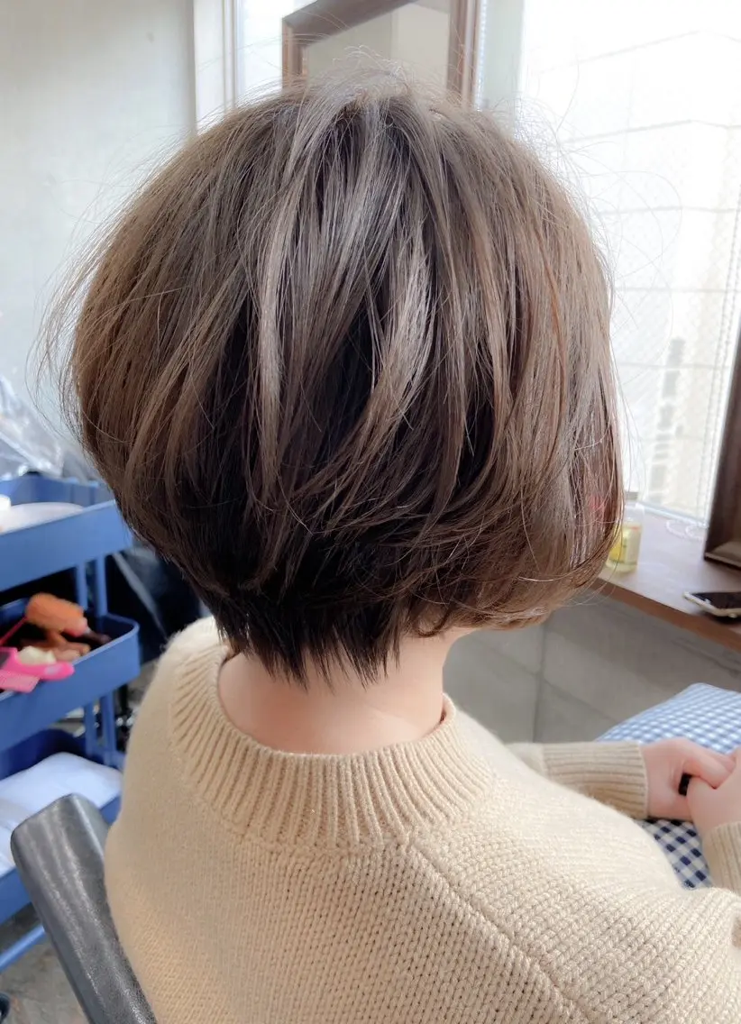 ショート カット ヘアカラー トリートメント J /レイヤーカット /ショートボブのヘアスタイル