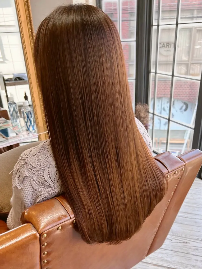 カラー ヘアカラー 藤村 桃歌のヘアスタイル