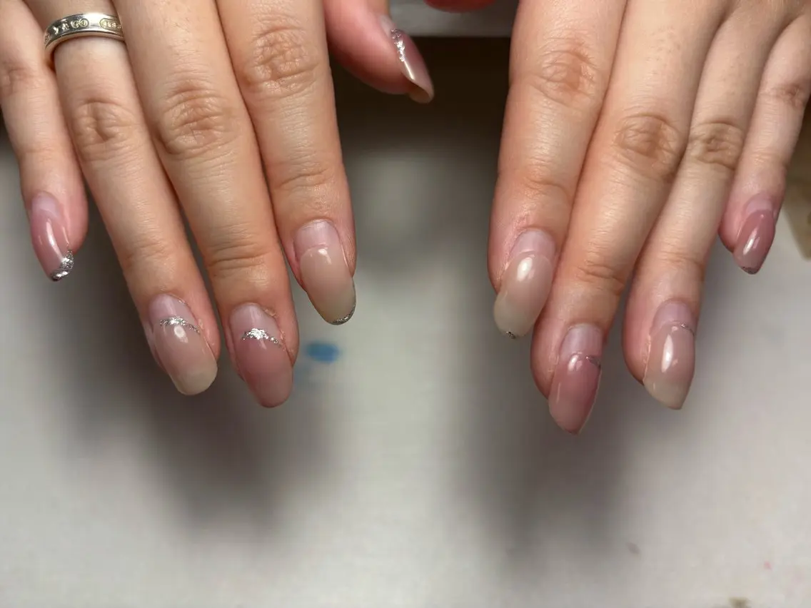 ネイル アートネイル 長さ出し フットネイル フレンチネイル ジェルネイル salon AZのネイルデザイン