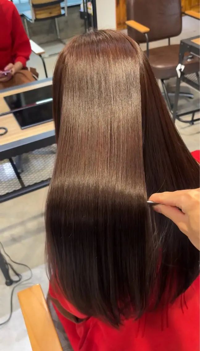ロング カット 縮毛矯正 トリートメント 美髪矯正 透明感 カラー⭐️ユウキのヘアスタイル