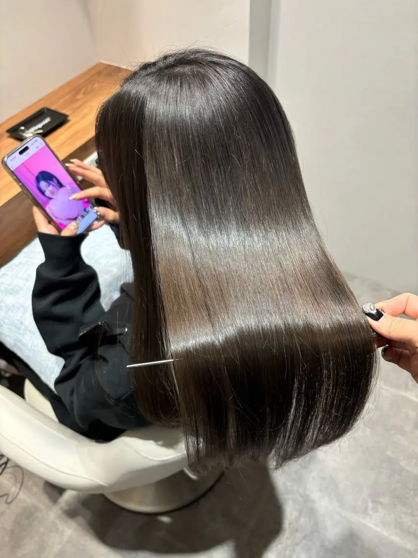 ロング カット ヘアカラー トリートメント 美髪ヘア 🤍erikaのヘアスタイル