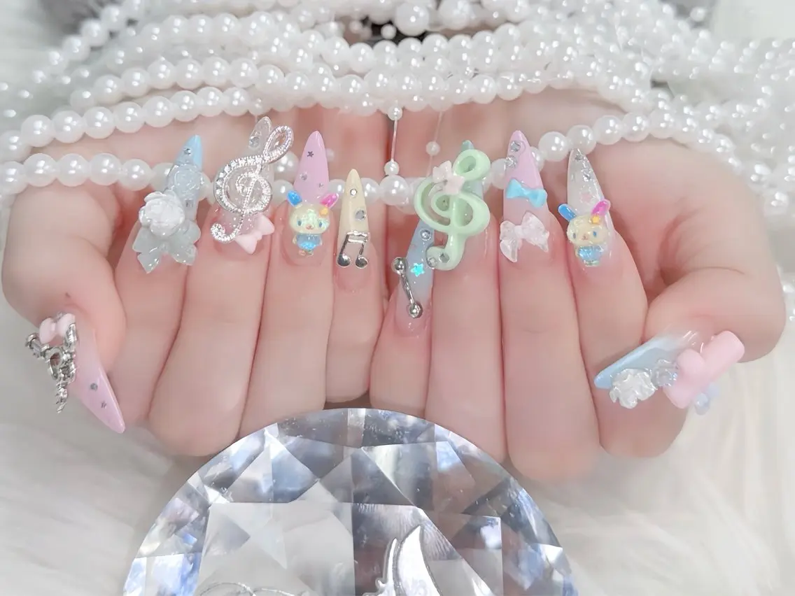 ネイル オーロラネイル チークネイル 桜ネイル クリアネイル ドット ハンドネイル Rin Nail Shinokuboのネイルデザイン