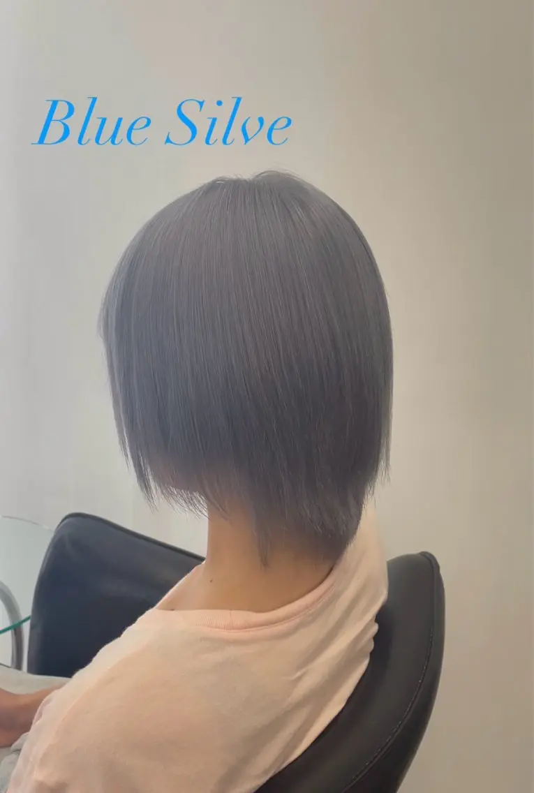ショート カラー ハイトーンカラー 近藤 慧依のヘアスタイル