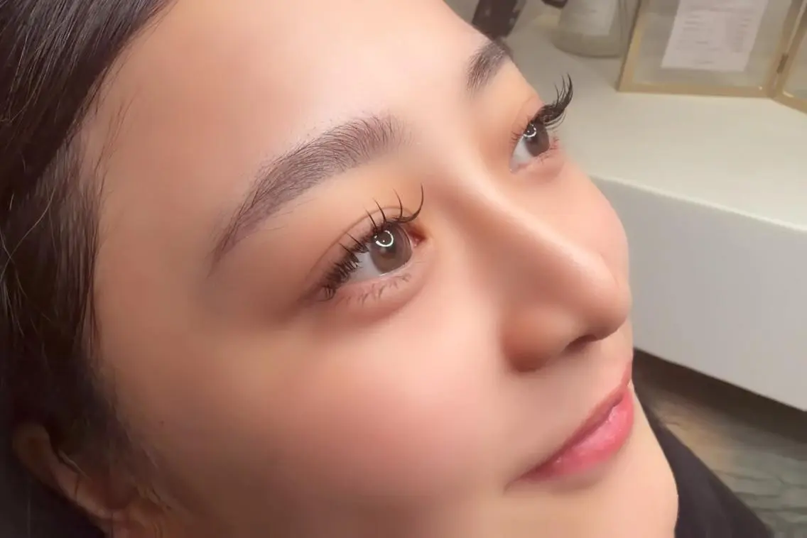 マツエク・マツパ フラットラッシュ マツエク 美u・p鶴ヶ峰 lkeya🪽🎀のマツエク・マツパデザイン