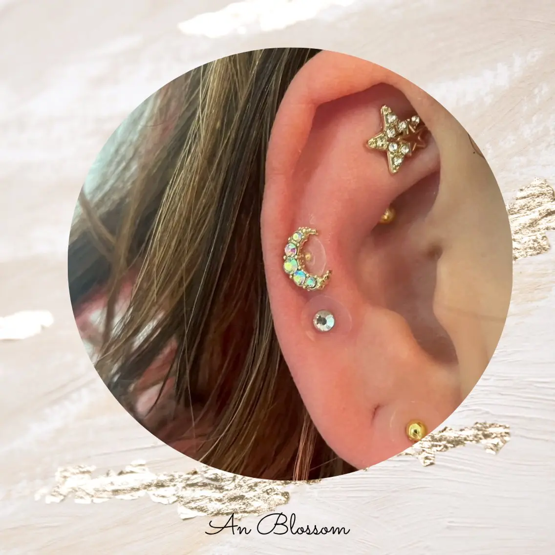 【睡眠の質向上🌙】耳ツボジュエリー👂🏻💎両耳10粒 耳マッサージ付き✨️の写真