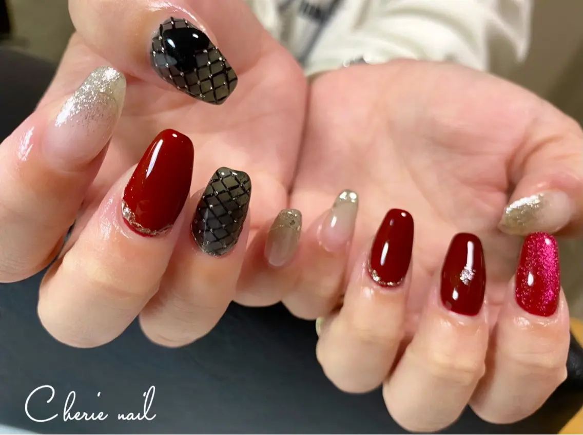 ネイル ボルドー ジェルネイル ハート マグネットネイル ハンドネイル Cherienail yunaのネイルデザイン