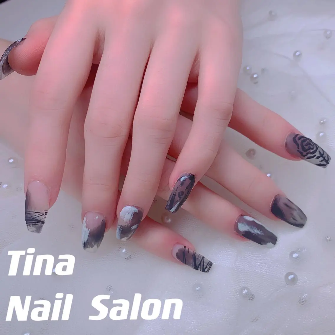 ネイル Tinaネイル 難波のネイルデザイン