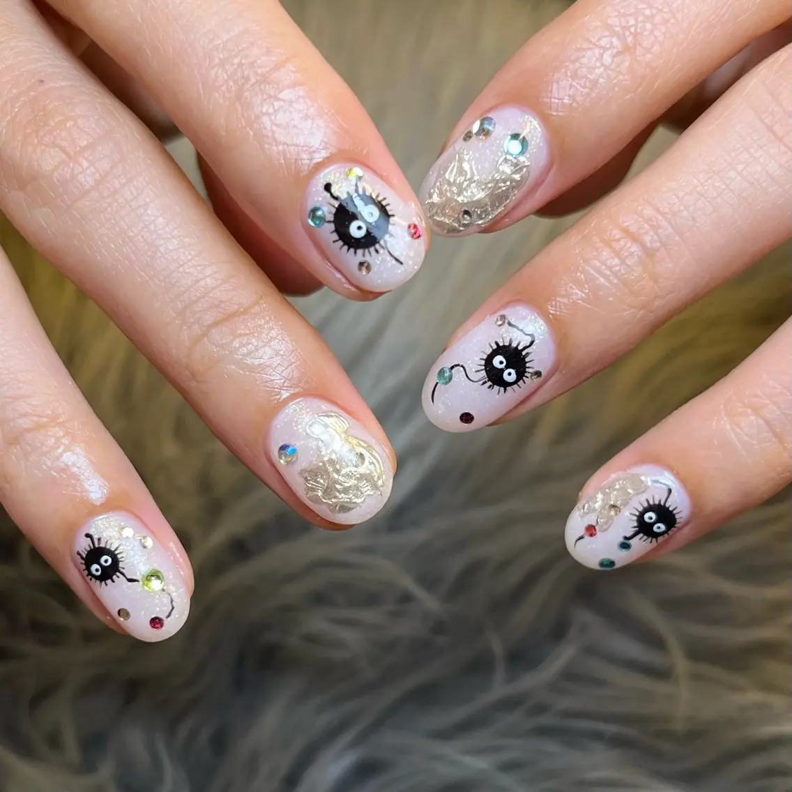 ネイル アートネイル ミラーネイル ニュアンスネイル nail salon h💍akaneのネイルデザイン