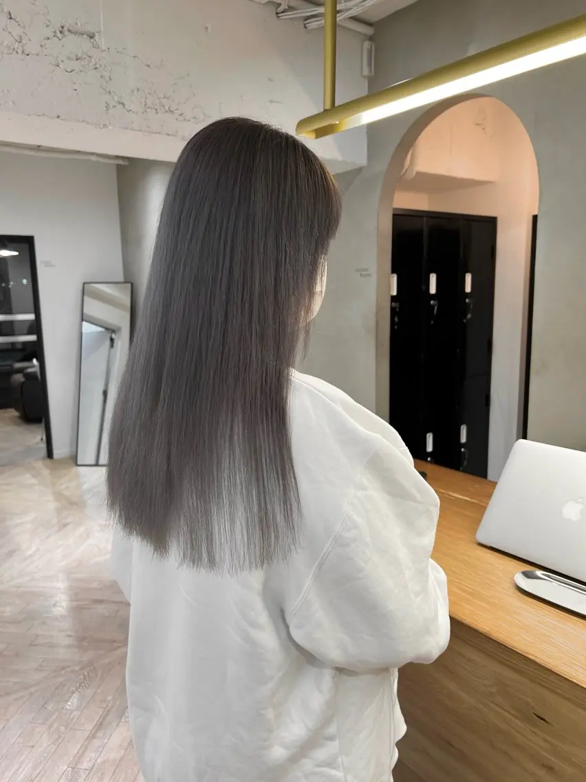 セミロング 似合わせレイヤー ＆縮毛矯正のヘアスタイル